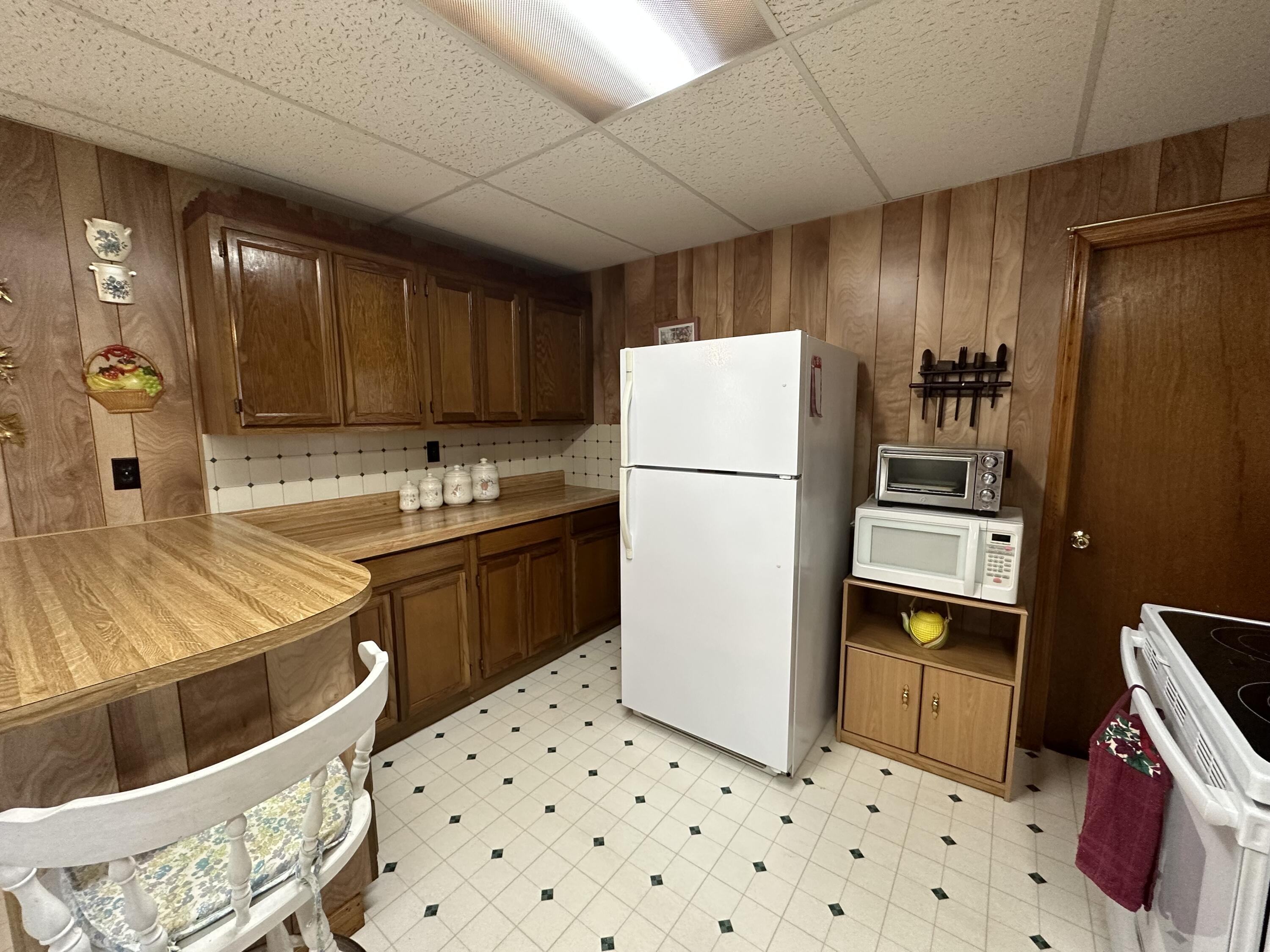 1081 B Road Houlton, ME 04730 - Photo 5 of 30 IMG_2286