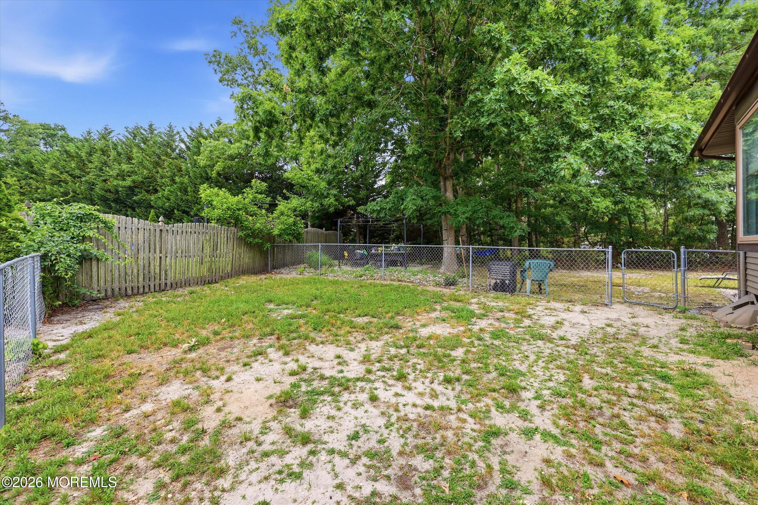 54 Sugar Hill Road Manahawkin, NJ 08050 - Photo 4 of 28 04-54SugarHillRoad_04