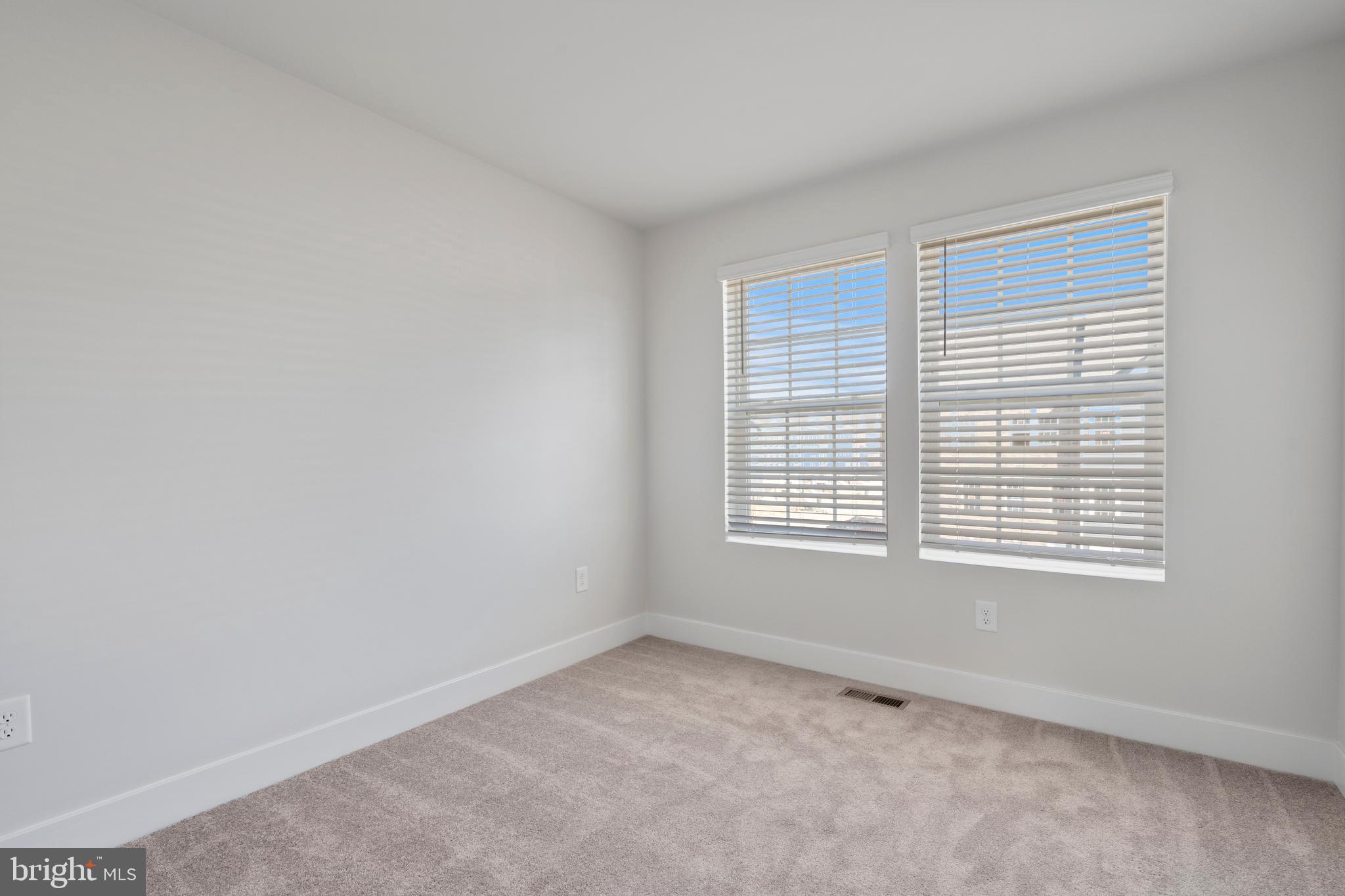 1822 Parham Way Baltimore, MD 21244 - Photo 28 of 38