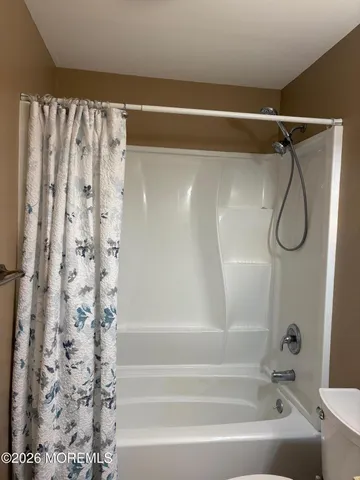 $2,000 | 330 Highway 35, Unit 23, Point Pleasant Beach, NJ 08742