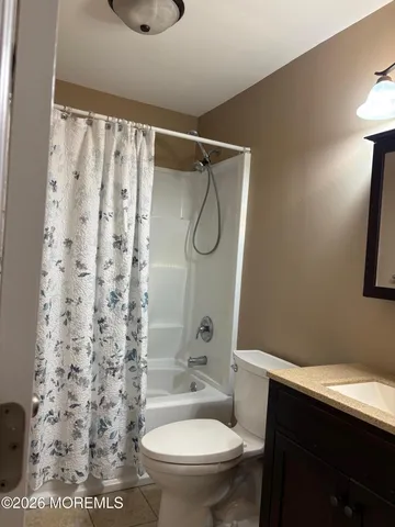 $2,000 | 330 Highway 35, Unit 23, Point Pleasant Beach, NJ 08742