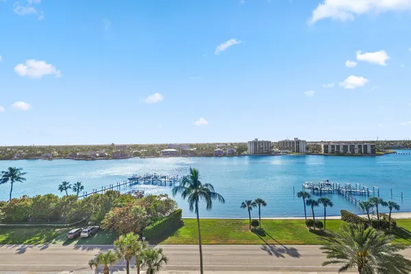 $10,950,000 | 19750 South Beach Road, Unit PH5 & 6, Jupiter, FL 33469