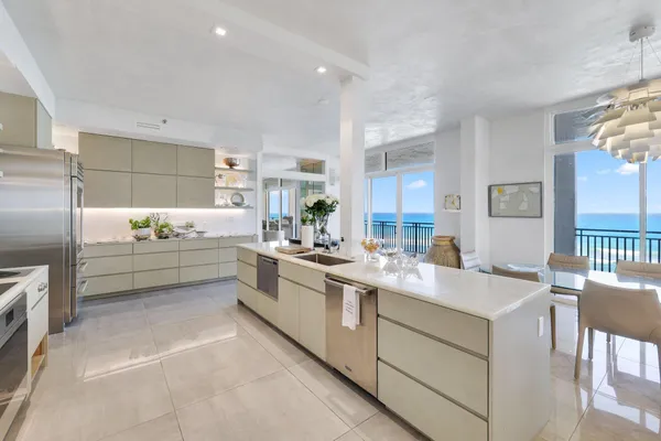 $10,950,000 | 19750 South Beach Road, Unit PH5 & 6, Jupiter, FL 33469