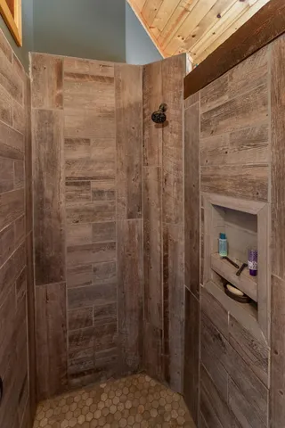 $785,000 | 33502 County Road 3, Crosslake, MN 56442