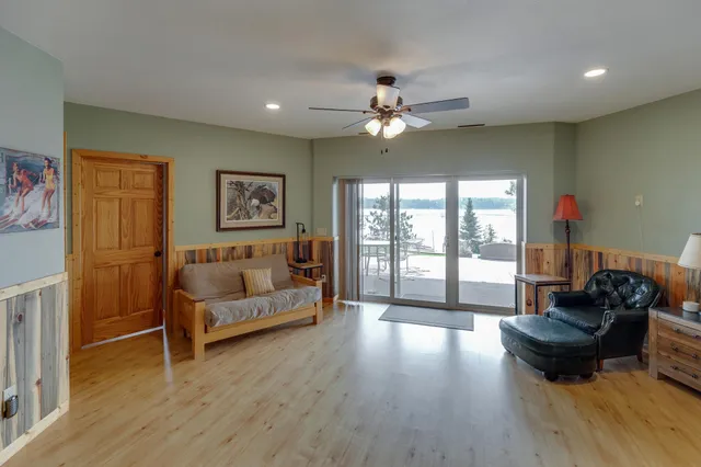 $785,000 | 33502 County Road 3, Crosslake, MN 56442