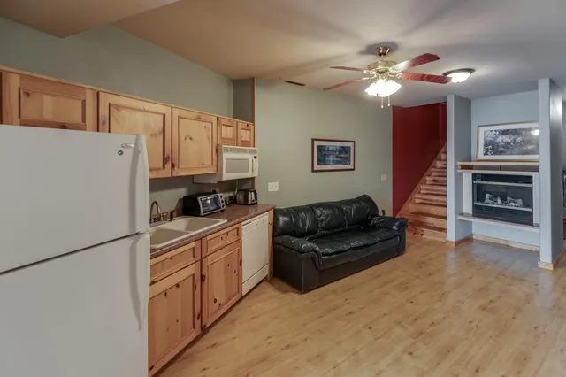 $785,000 | 33502 County Road 3, Crosslake, MN 56442