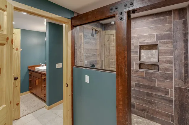 $785,000 | 33502 County Road 3, Crosslake, MN 56442