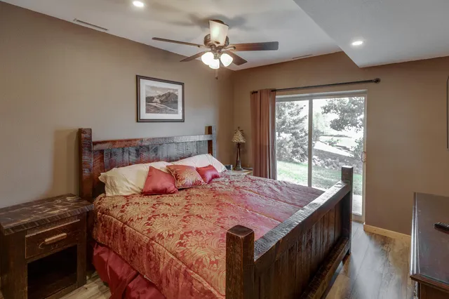 $785,000 | 33502 County Road 3, Crosslake, MN 56442