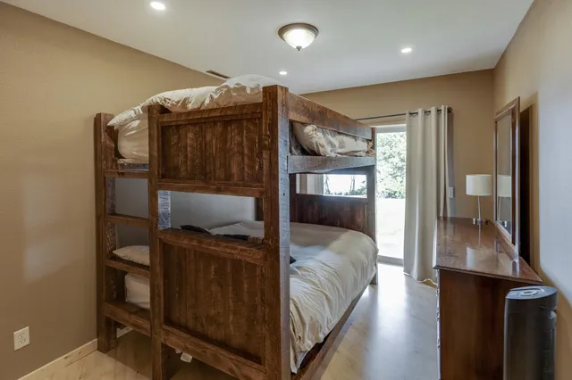 $785,000 | 33502 County Road 3, Crosslake, MN 56442