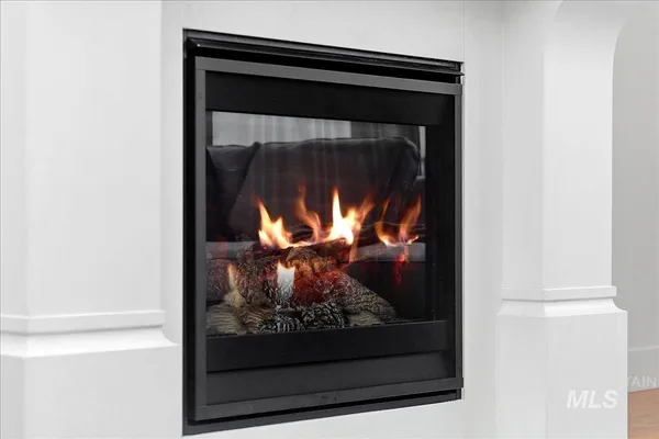 $674,900 | 7058 North Canter Trl Avenue, Meridian, ID 83646