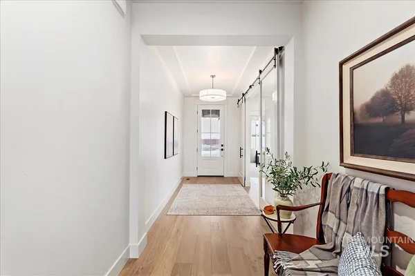 $674,900 | 7058 North Canter Trl Avenue, Meridian, ID 83646