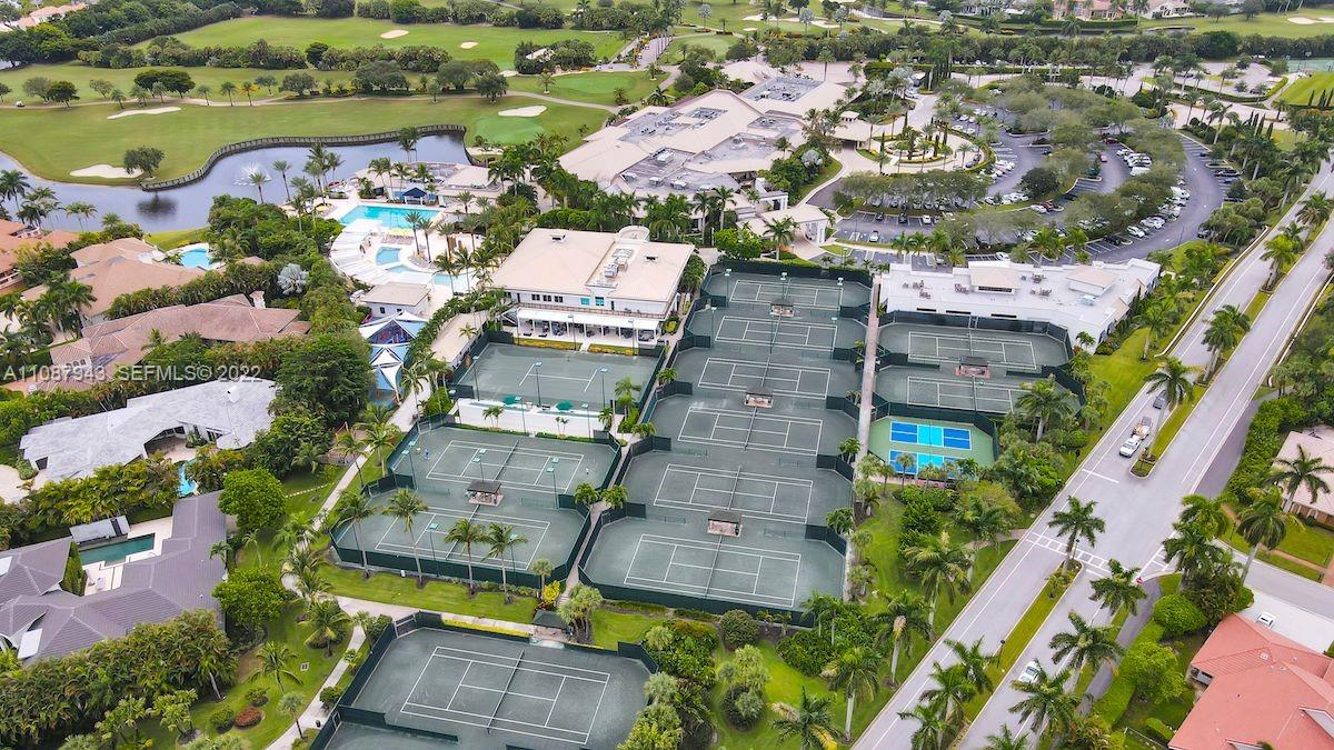 17828 Scarsdale Way Boca Raton, FL 33496 - Photo 8 of 100