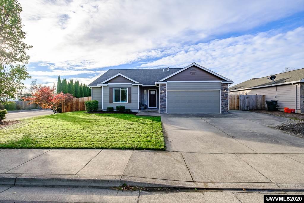 896 Filbert Street Jefferson, OR 97352 - Photo 1 of 29 Gallery Image 1