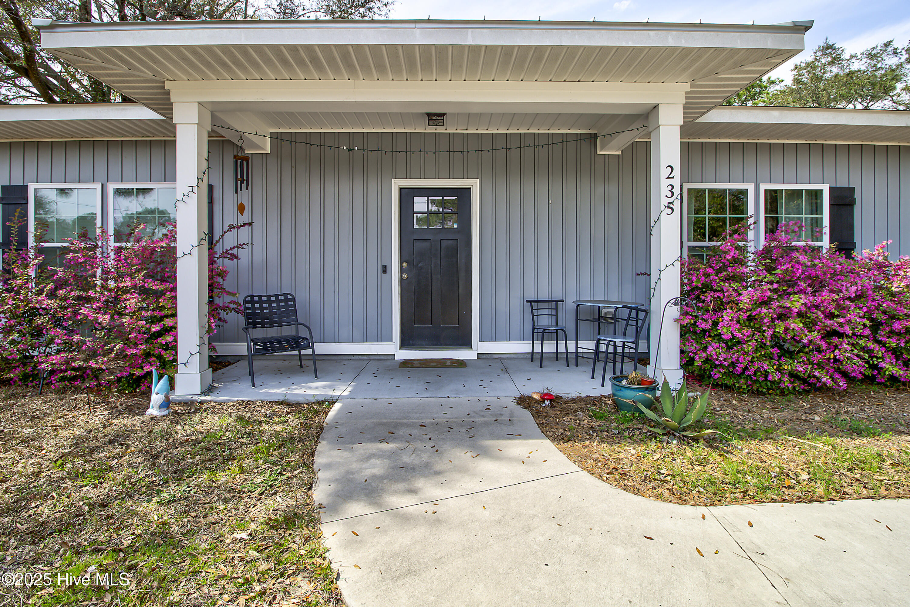 235 Oakcrest Drive Wilmington, NC 28403 - Photo 3 of 28 IMG_9828_29_30