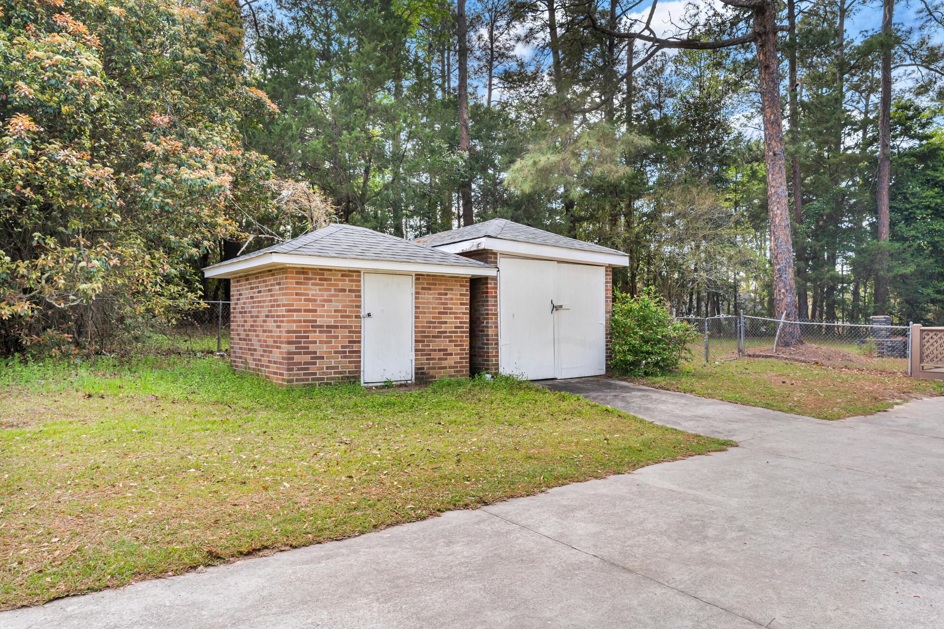 2279 Chestnut Street Orangeburg, SC 29115 - Photo 27 of 31 DSC00547