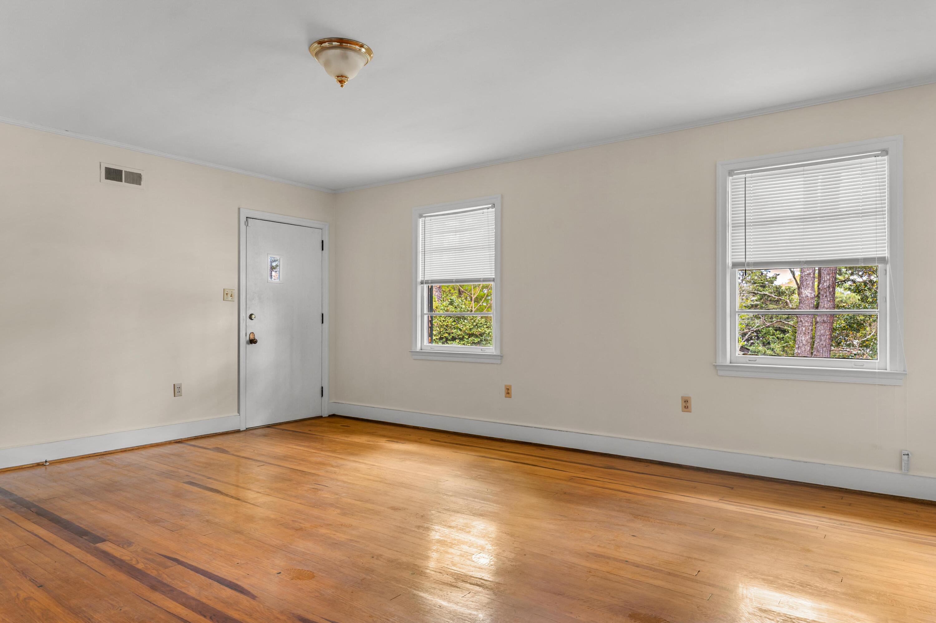 2279 Chestnut Street Orangeburg, SC 29115 - Photo 7 of 31 DSC00407