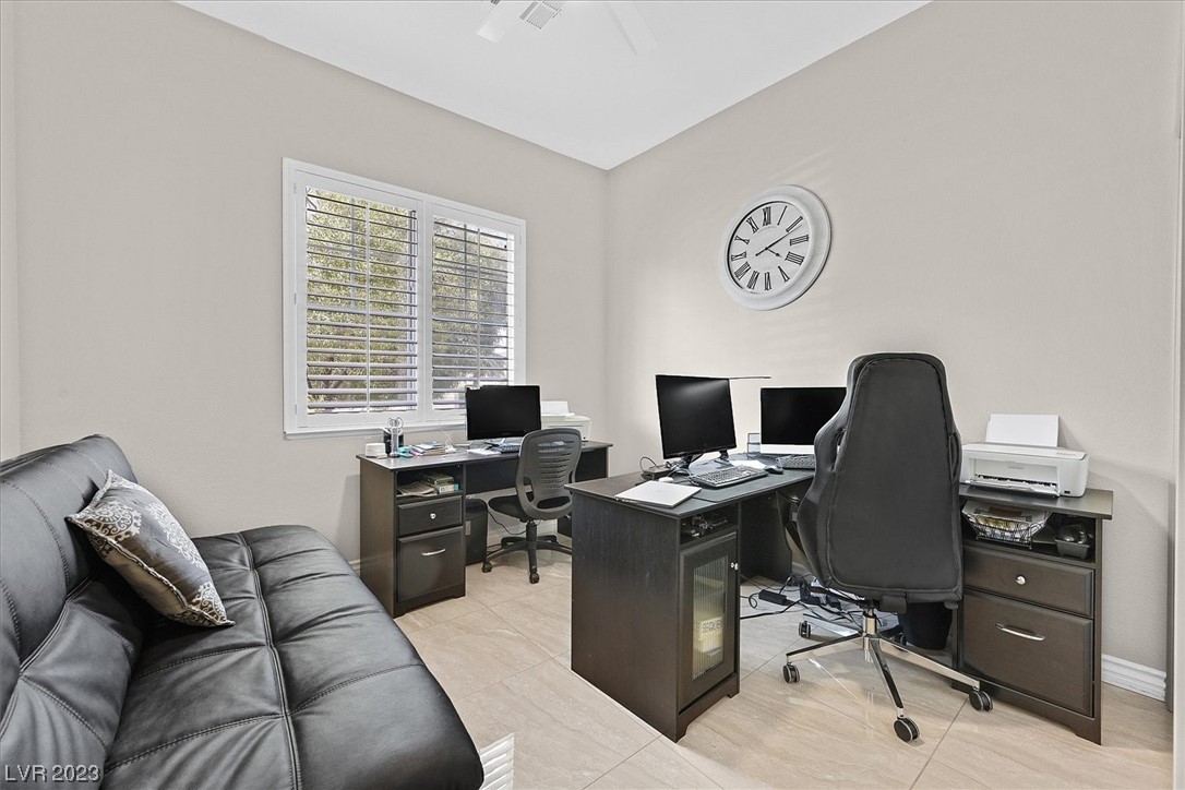 9425 Kickapoo Avenue Las Vegas, NV 89149 - Photo 27 of 45