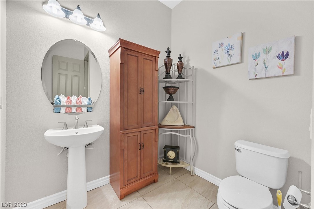 9425 Kickapoo Avenue Las Vegas, NV 89149 - Photo 6 of 45