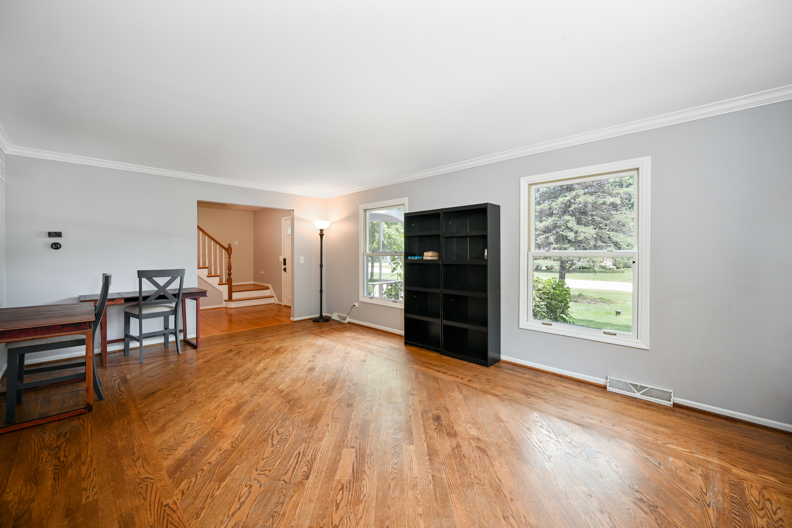 3N130 Ridgeview Street West Chicago, IL 60185 - Photo 4 of 35 Gallery Image 4