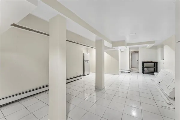 $799,900 | Undisclosed Address | Concourse