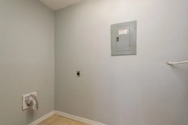 $2,395 | 13698 120th Street North, Largo, FL 33778