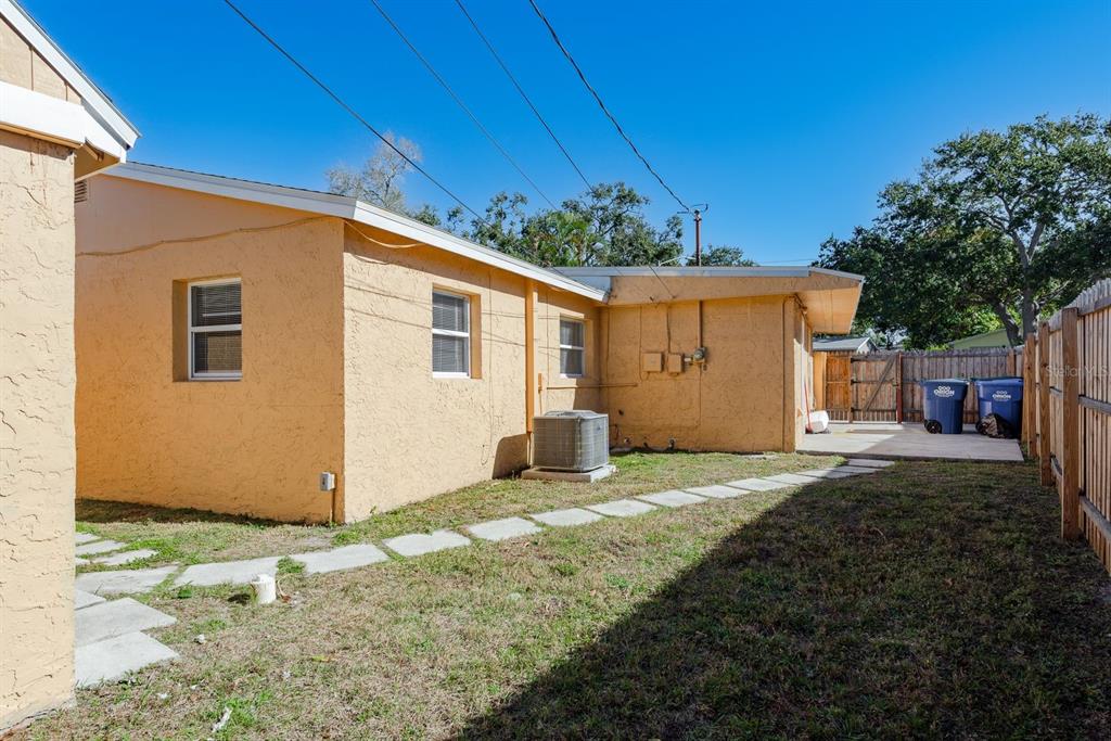 13698 120th Street North Largo, FL 33778 - Photo 28 of 30 a house view with a backyard space
