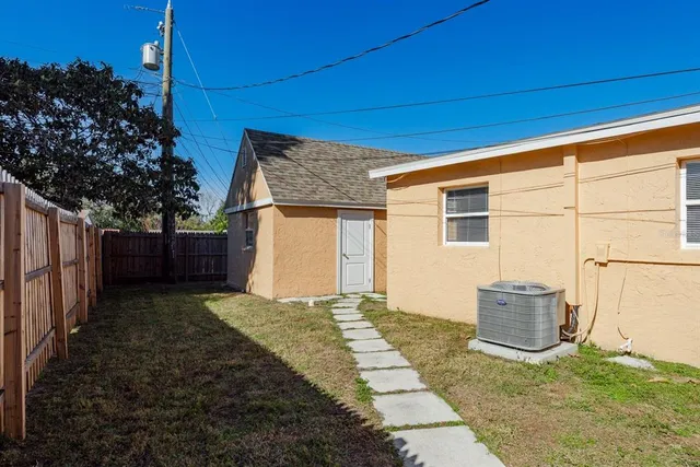 $2,395 | 13698 120th Street North, Largo, FL 33778