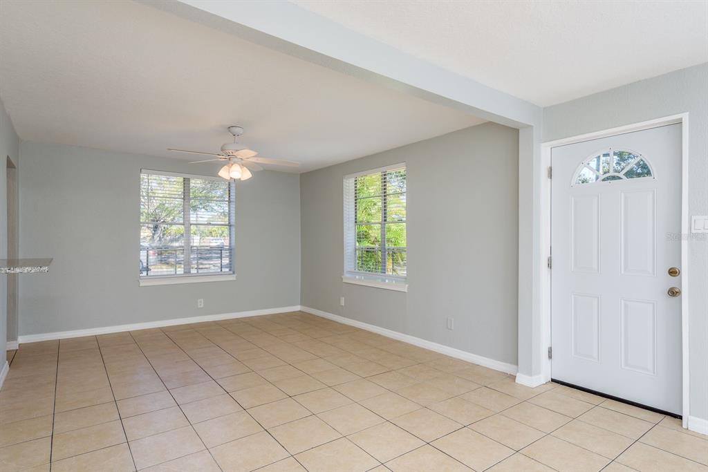 13698 120th Street North Largo, FL 33778 - Photo 4 of 30 a view of an empty room with window