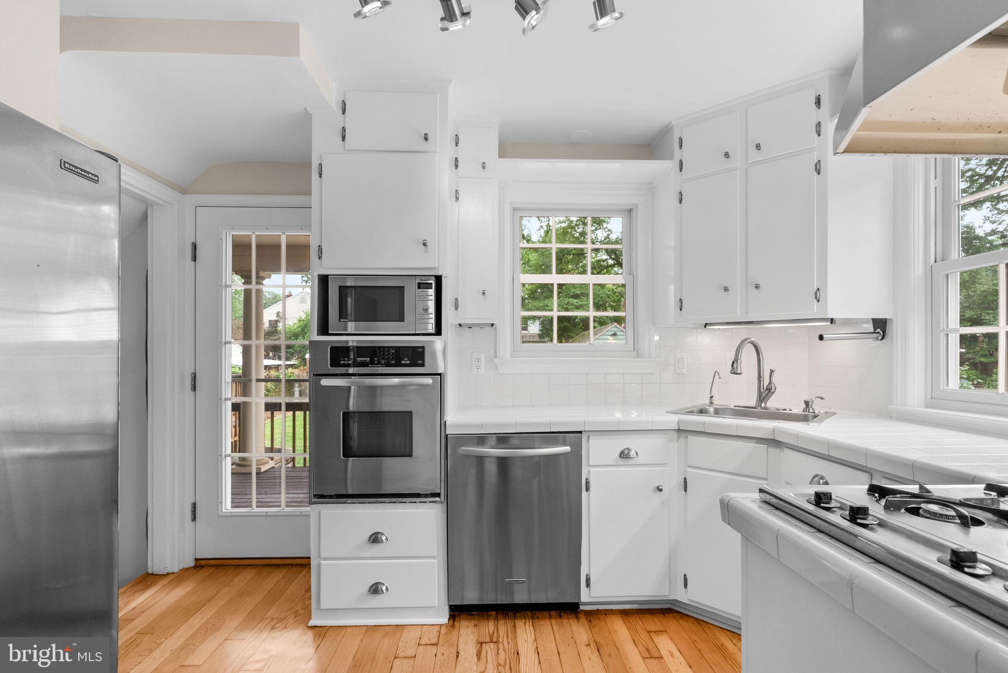 4615 Drexel Road College Park, MD 20740 - Photo 14 of 48 Kitchen w/Access to Rear Porch Exit