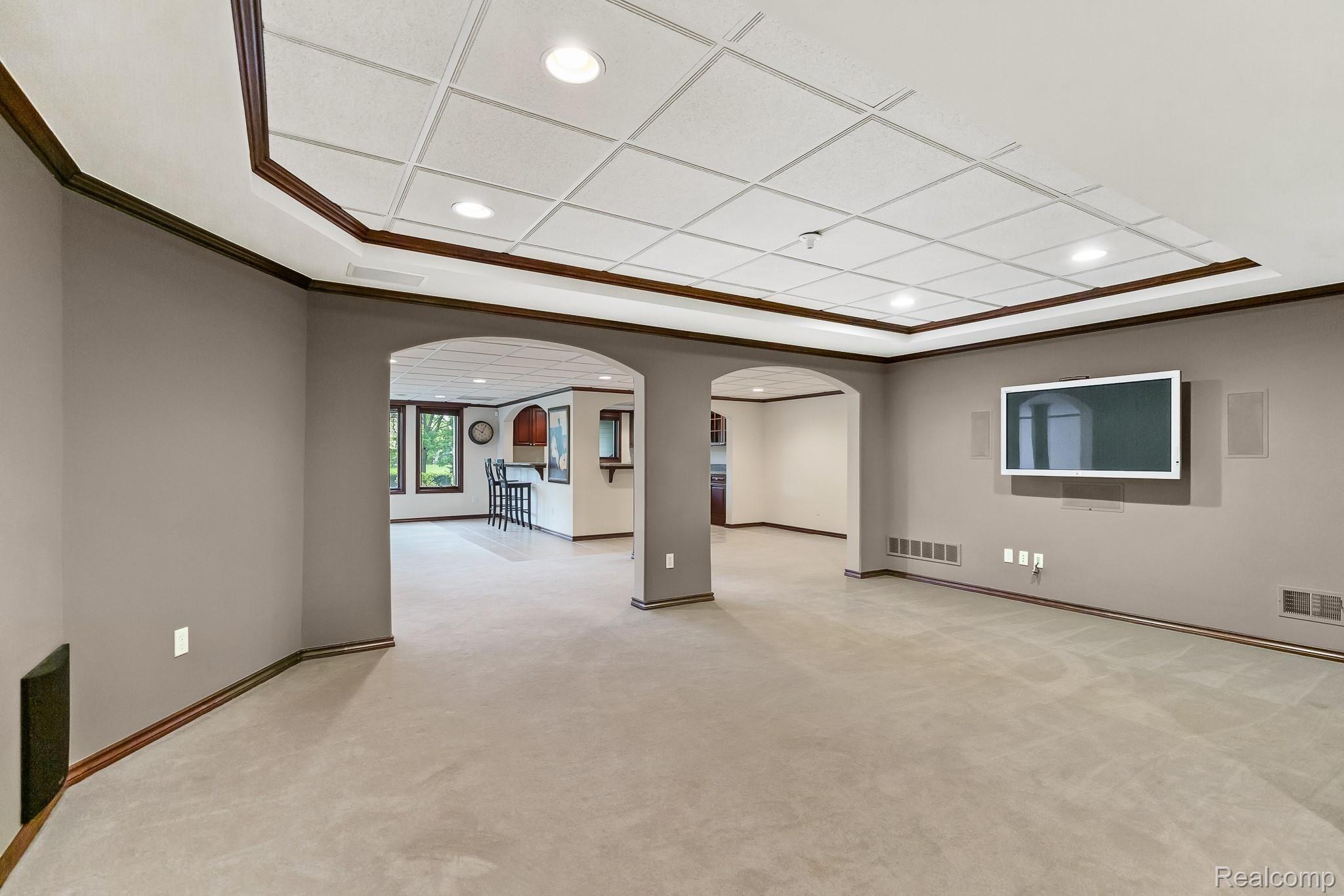 2940 North Addison Circle Rochester, MI 48306 - Photo 64 of 83 IMG_9485.jpg