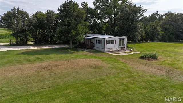 $1,068,000 | 28450 Hwy M, Middletown, MO 63359