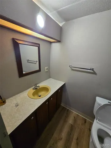 $1,068,000 | 28450 Hwy M, Middletown, MO 63359