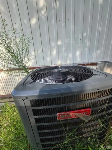 $1,068,000 | 28450 Hwy M, Middletown, MO 63359