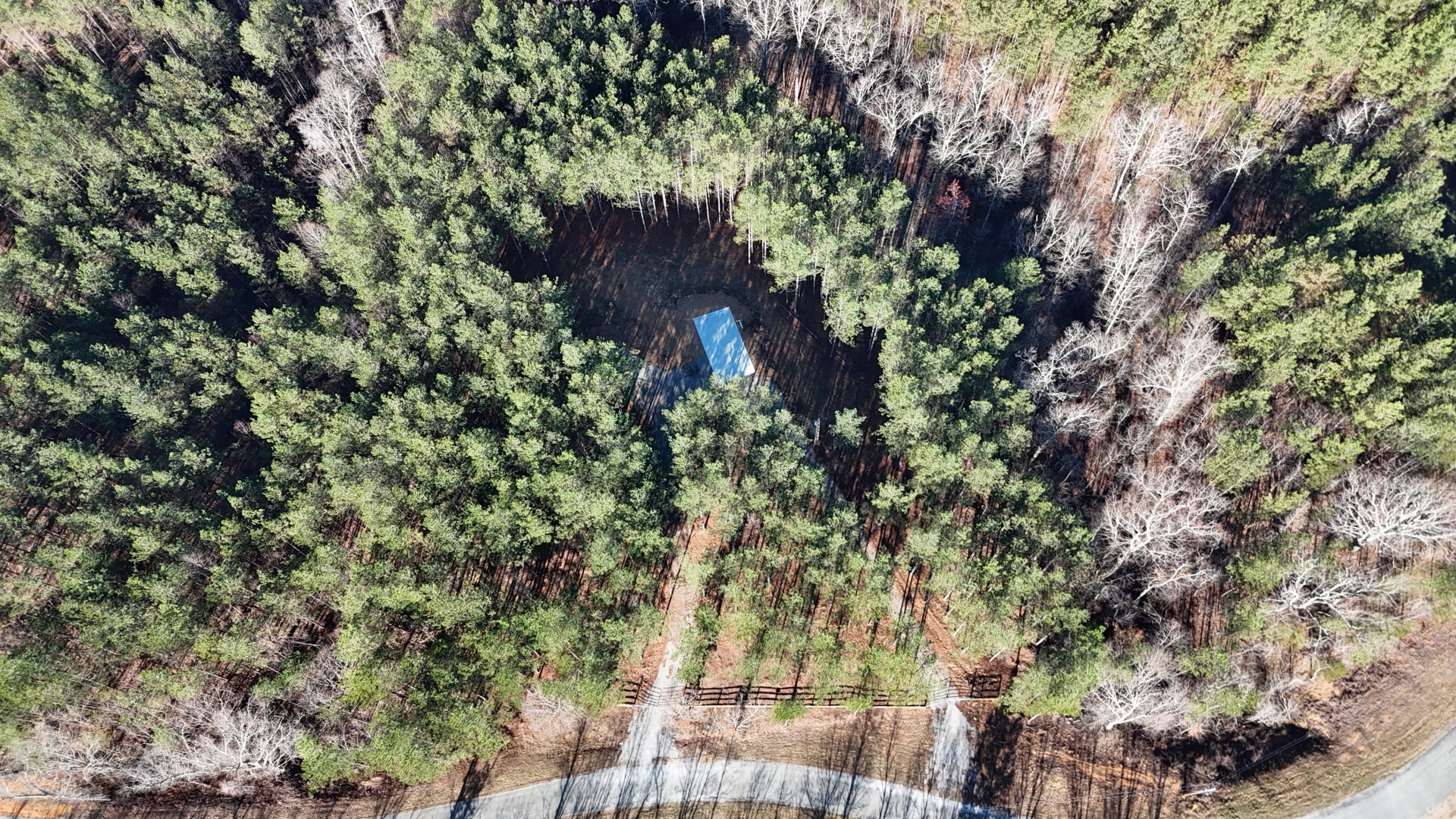 2748 Mcgee Road Linden, TN 37096 - Photo 4 of 43