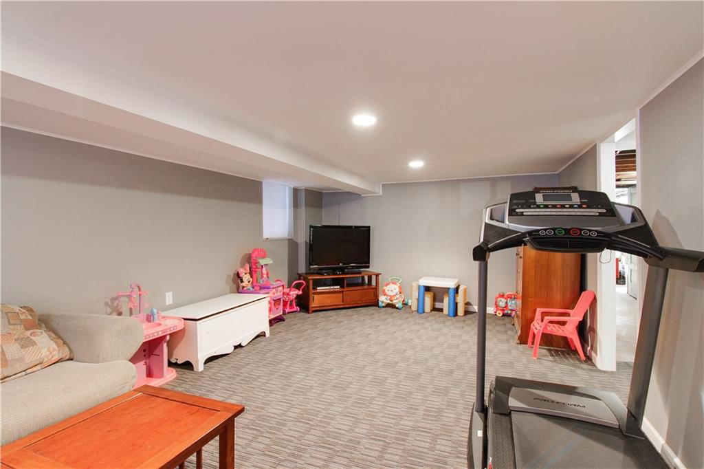 145 Hornaday Road Carrick, PA 15210 - Photo 22 of 25 Gallery Image 22