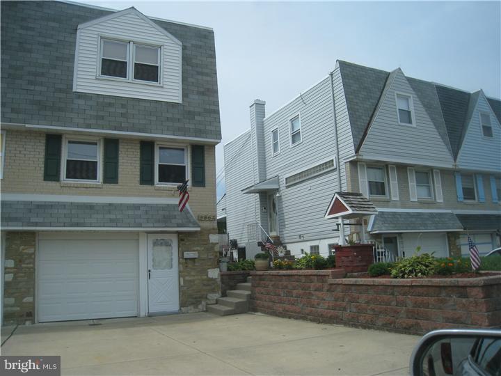 9964 Bridle Road Philadelphia, PA 19115 - Photo 2 of 20 Gallery Image 2