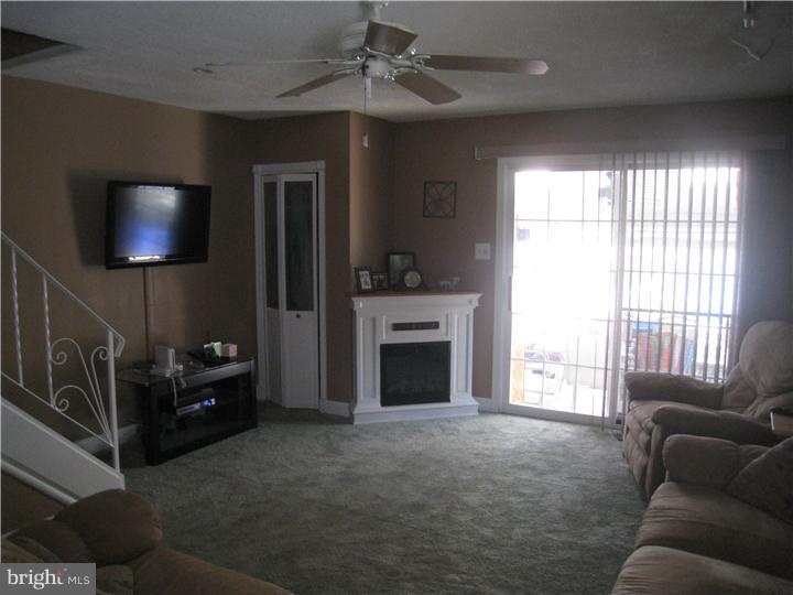 9964 Bridle Road Philadelphia, PA 19115 - Photo 8 of 20 Gallery Image 8