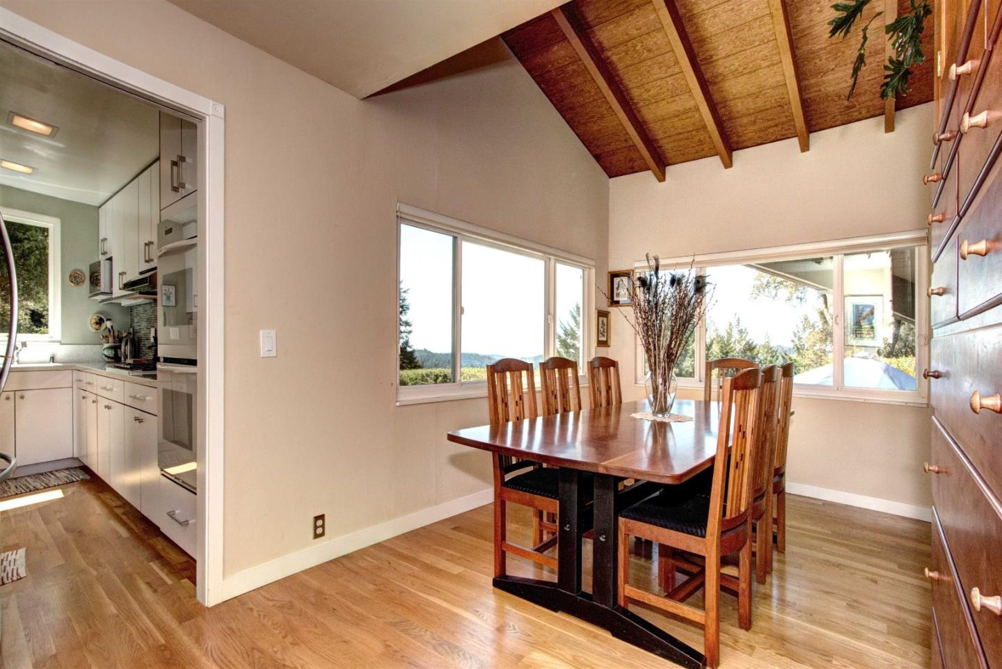23070 Summit Road Los Gatos, CA 95033 - Photo 11 of 48 Gallery Image 11