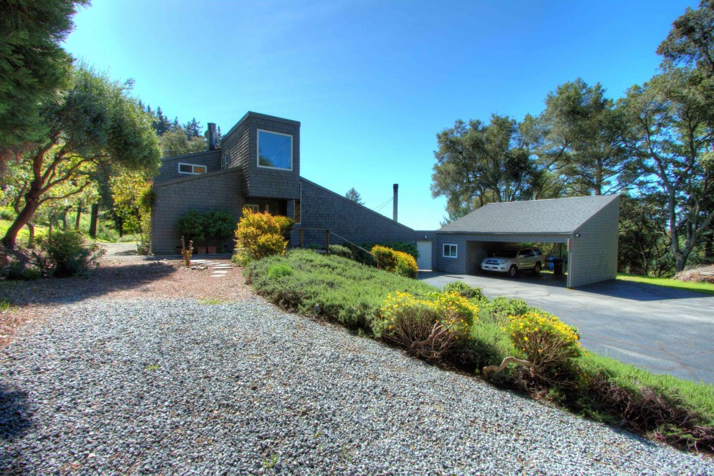 23070 Summit Road Los Gatos, CA 95033 - Photo 3 of 48 Gallery Image 3