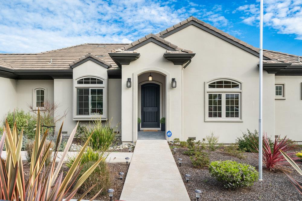 40 Indy Circle Soquel, CA 95073 - Photo 4 of 65 a front view of a house with a yard