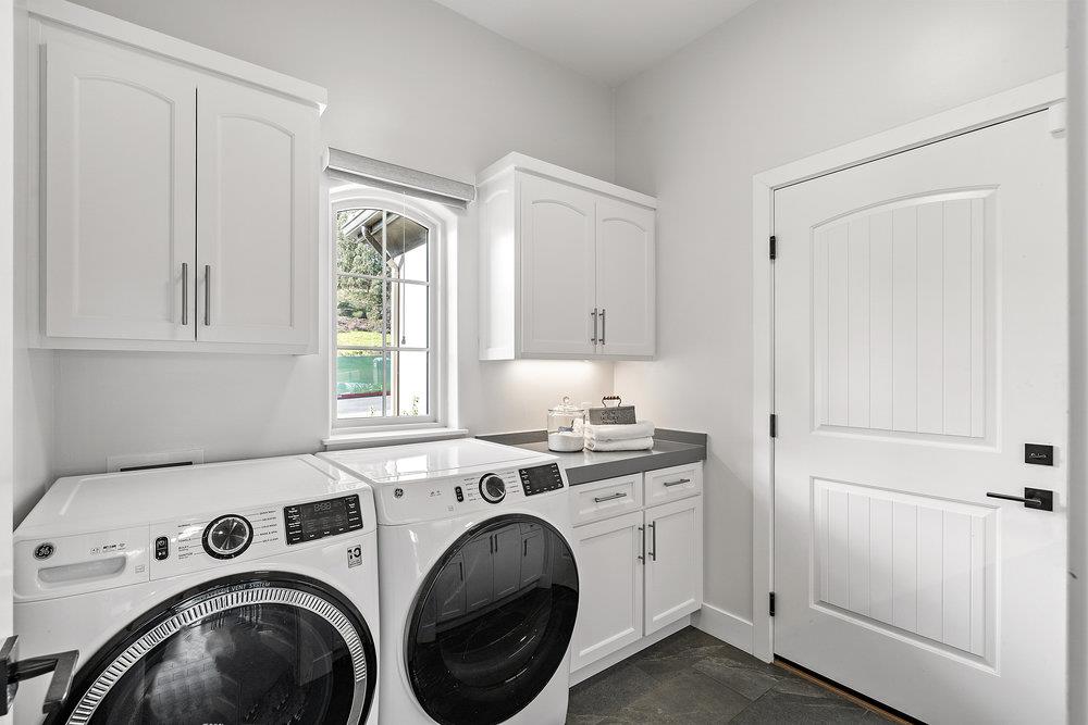 40 Indy Circle Soquel, CA 95073 - Photo 49 of 65 a utility room with dryer and washer