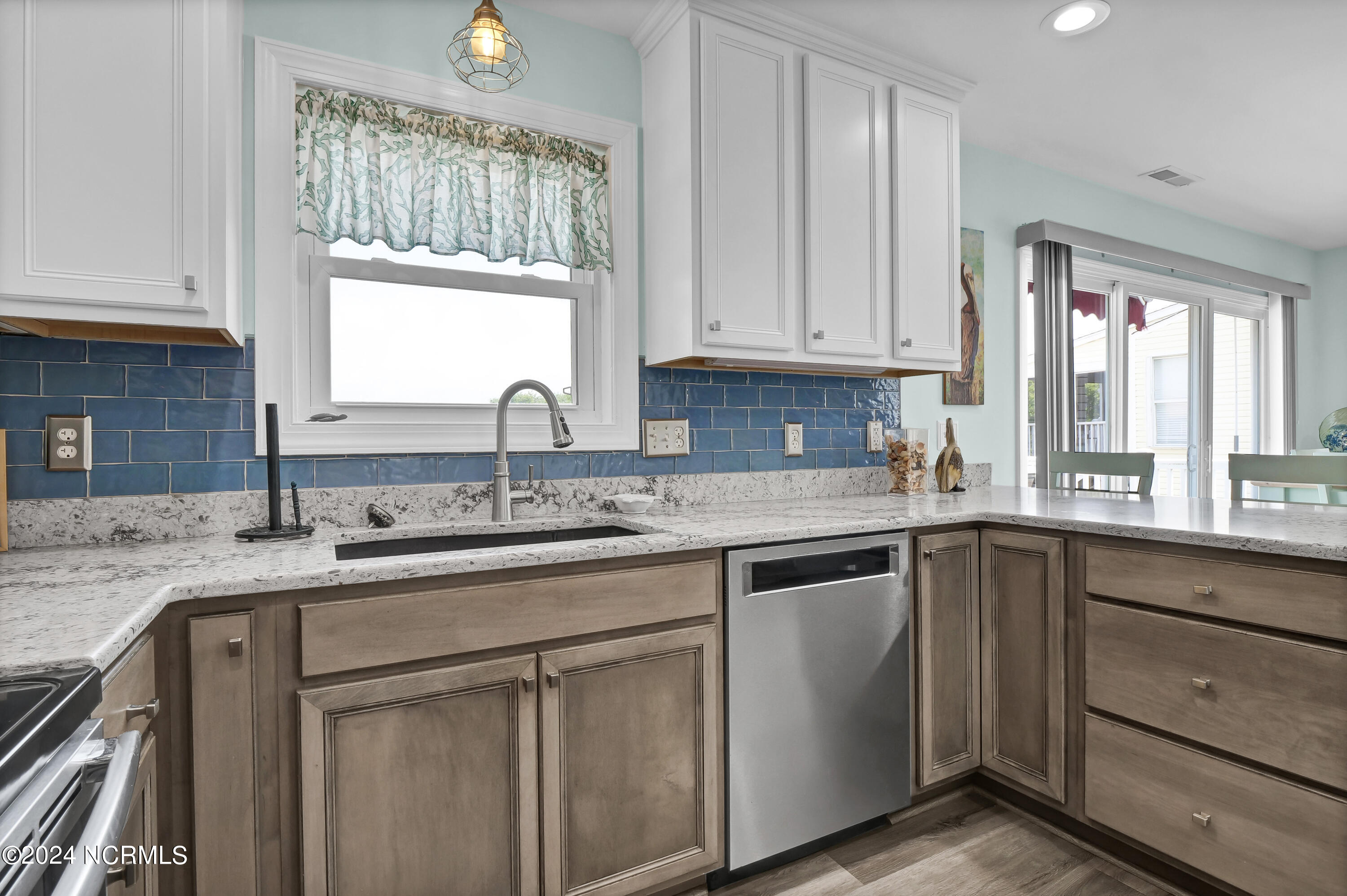 2301 New River Inlet Road, Unit 2 North Topsail Beach, NC 28460 - Photo 12 of 58 Kitchen