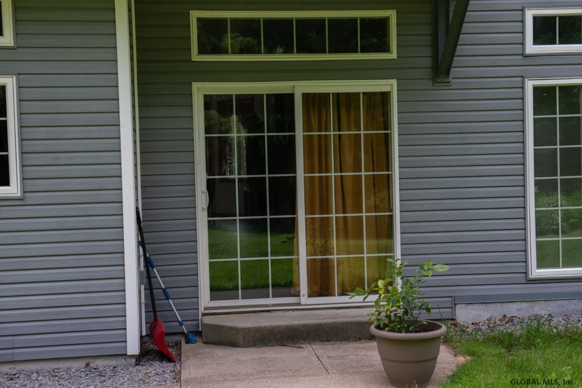 198 Cross Road Wright, NY 12053 - Photo 8 of 67 Photo 8