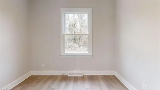 $210,000 | 323 Coltrane Avenue, High Point, NC 27260