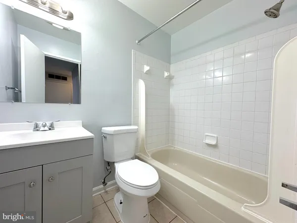 $2,300 | 9528 Hagel Circle, Unit 6/C, Lorton, VA 22079