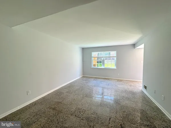 $2,300 | 9528 Hagel Circle, Unit 6/C, Lorton, VA 22079