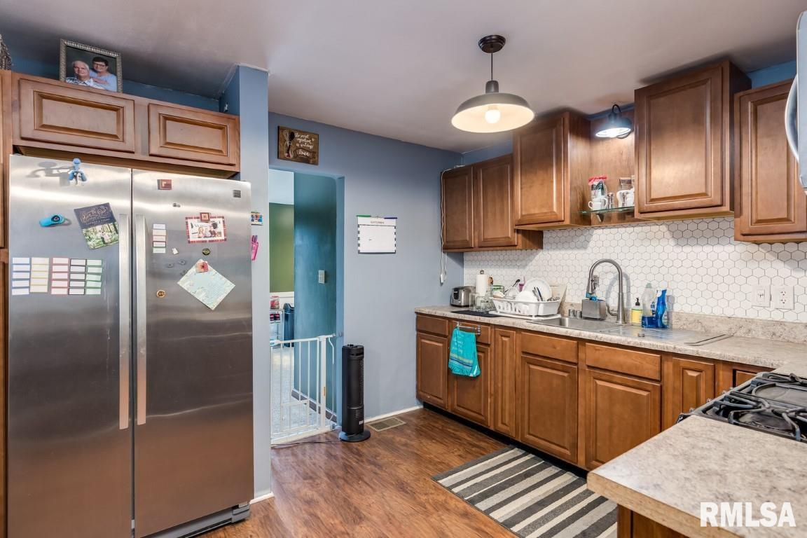 5307 North Hamilton Road Peoria, IL 61614 - Photo 12 of 26 Gallery Image 12