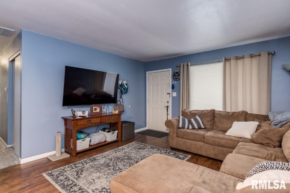 5307 North Hamilton Road Peoria, IL 61614 - Photo 8 of 26 Gallery Image 8