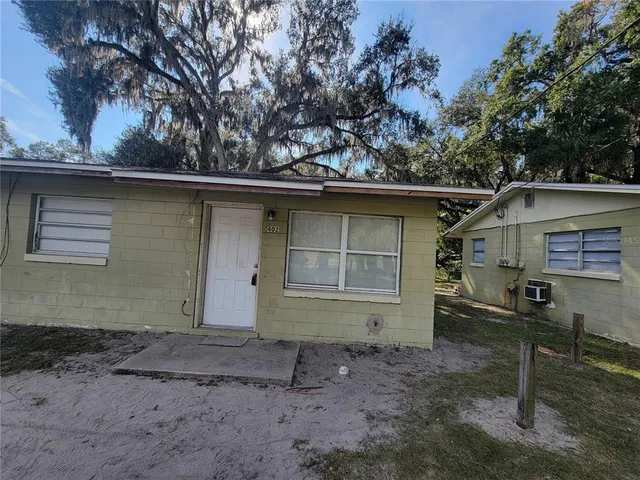 $950 | 402 Peters Street, Wildwood, FL 34785