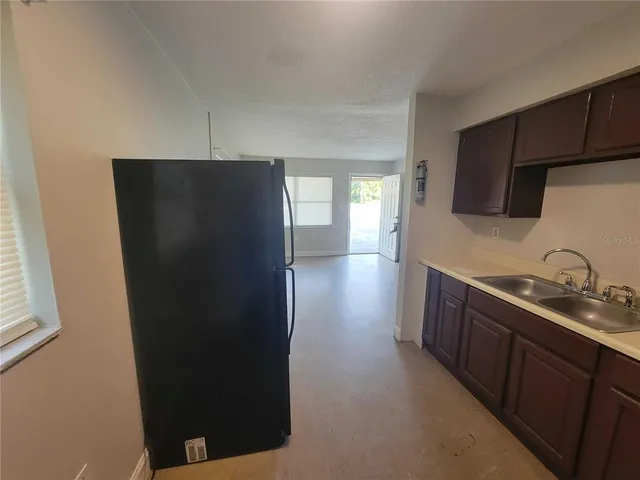 $950 | 402 Peters Street, Wildwood, FL 34785